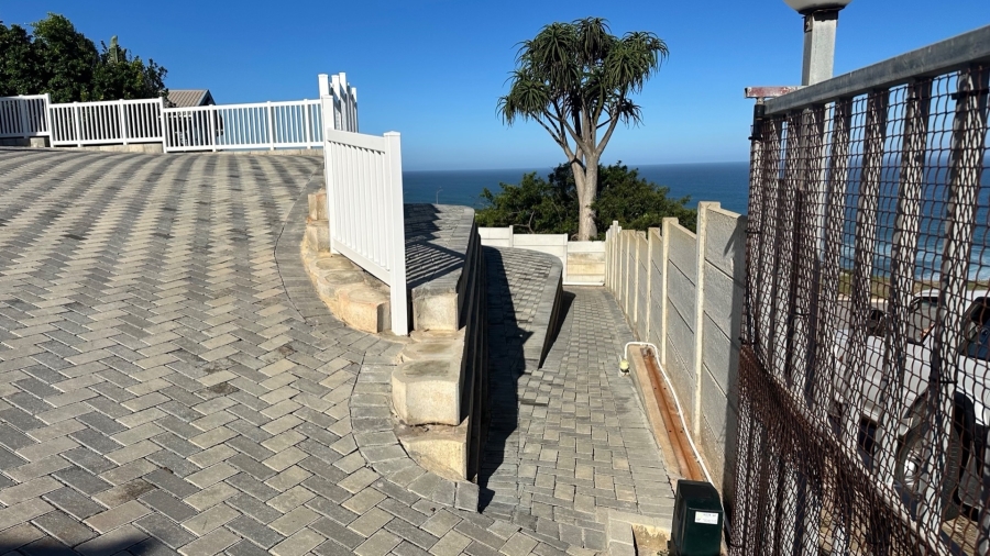 5 Bedroom Property for Sale in Dana Bay Western Cape